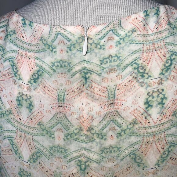 Cabi Style#250 Mosaic Print Layered Tank - Picture 5 of 8